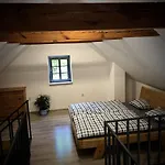 Mezonetovy S Terasou Na Samote V Lese Vlkava