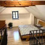Mezonetovy S Terasou Na Samote V Lese Lejlighed