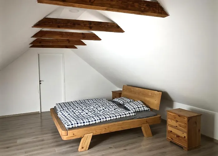 Mezonetový S Terasou Na Samotě V Lese