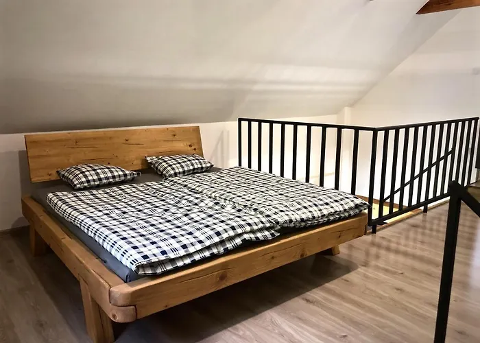 Mezonetovy S Terasou Na Samote V Lese Apartment *